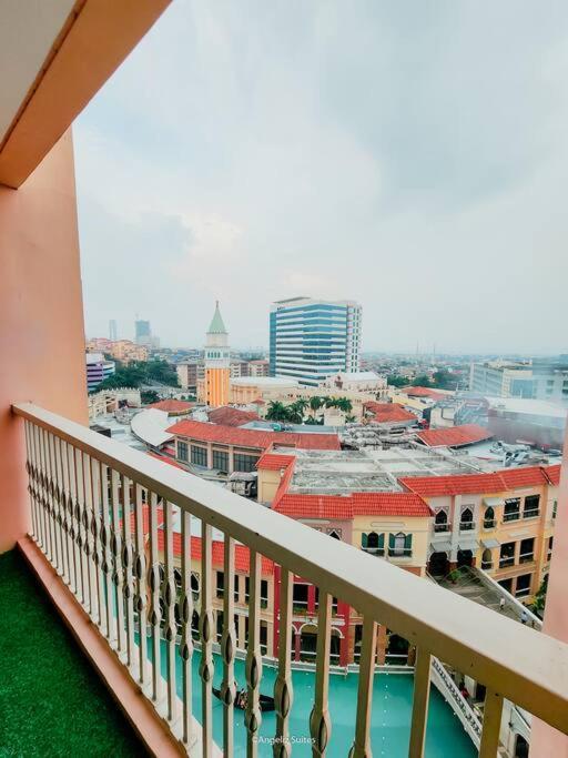 New Modern Venice Best View And Balcony, Fast Wifi At Mckinley Hill 1Br Interconnected To Venice Grand Canal Mall Manila Exteriér fotografie